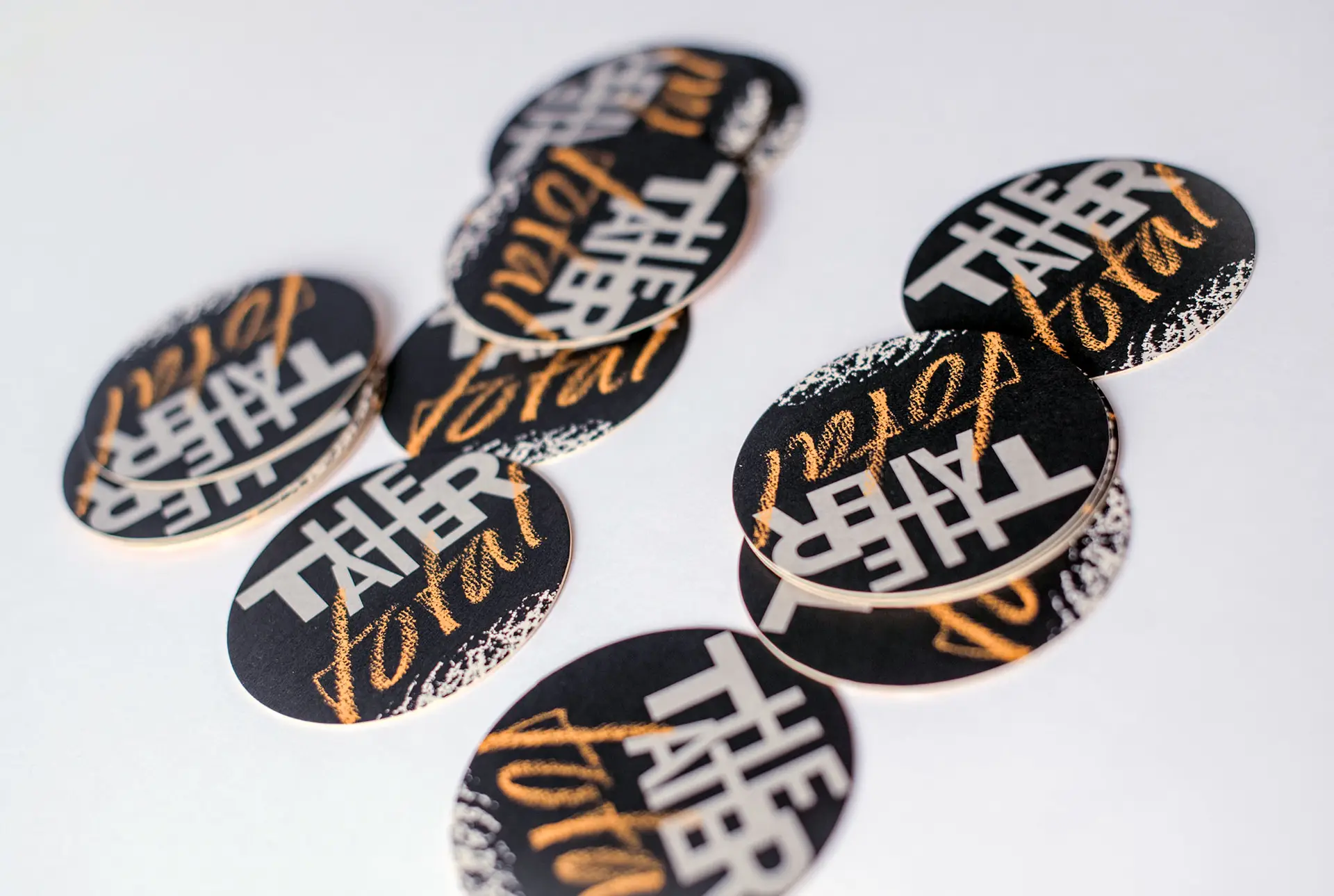 Logo Wortmarke Bierdeckel theatertotal bochum corporatedesign